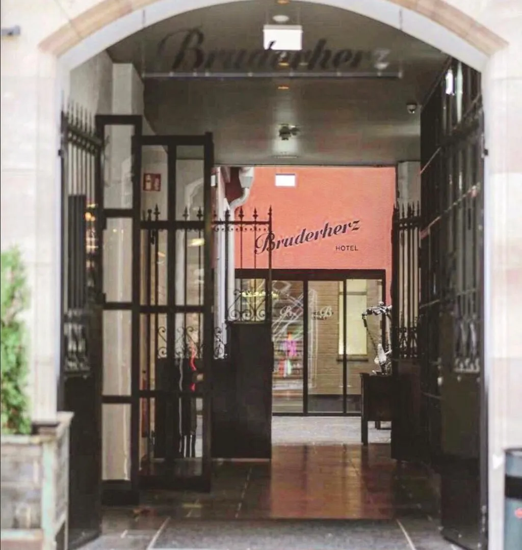 Bruderherz Nuremberga Hotel